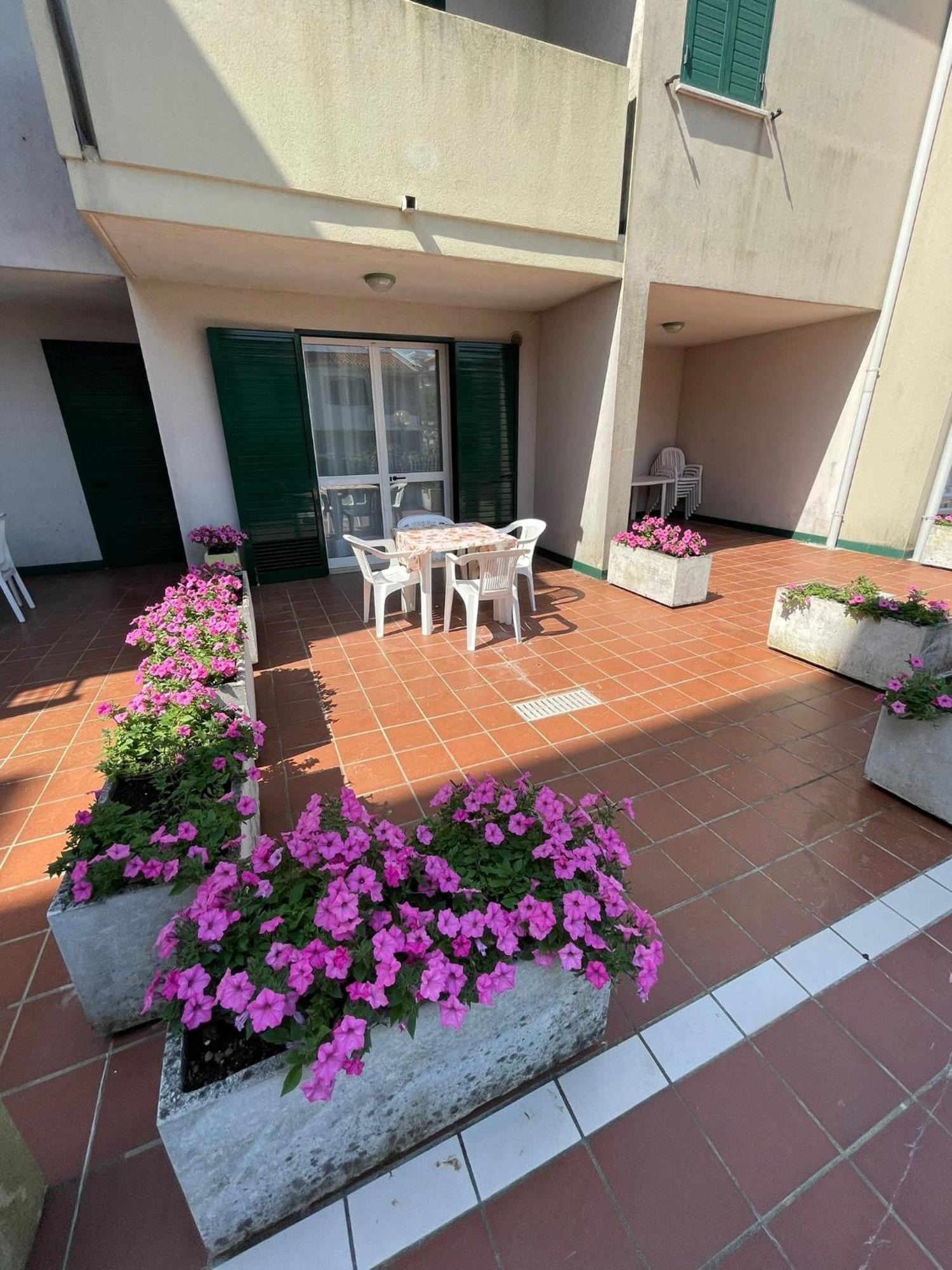 Villaggio Luna Swimmingpool- Agenzia Cocal Apartment