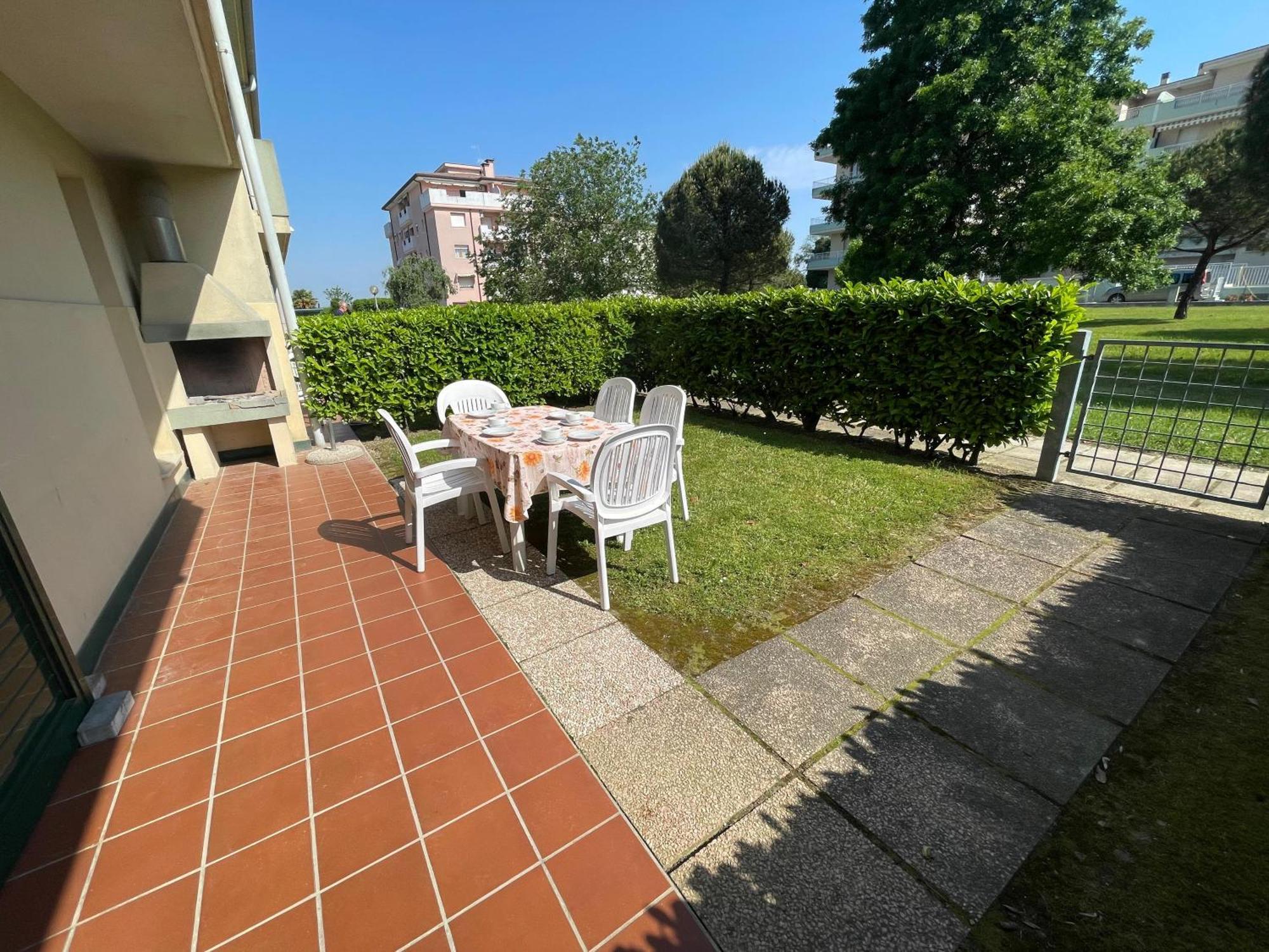 Villaggio Luna Swimmingpool- Agenzia Cocal * Caorle