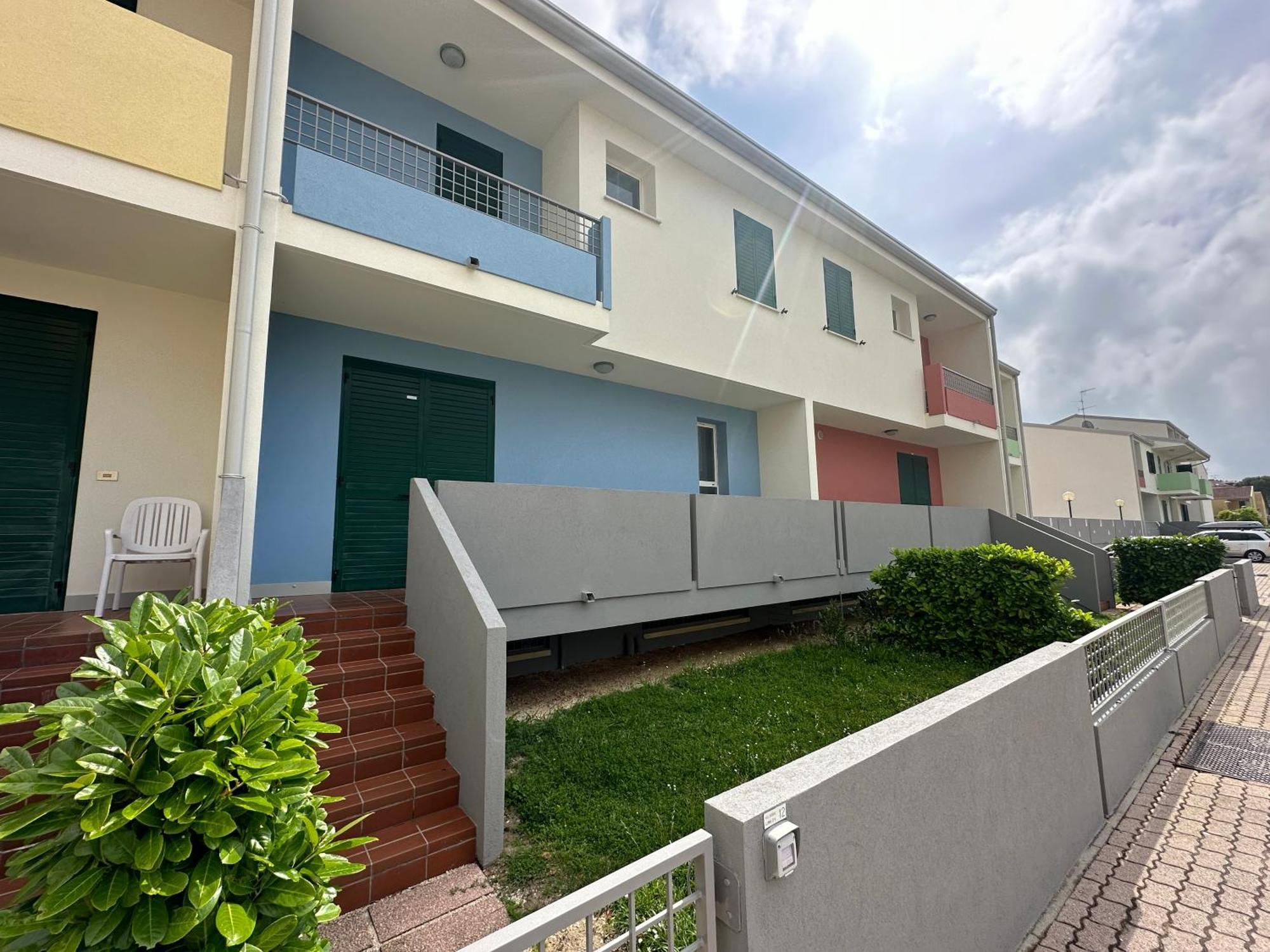 Villaggio Luna Swimmingpool- Agenzia Cocal